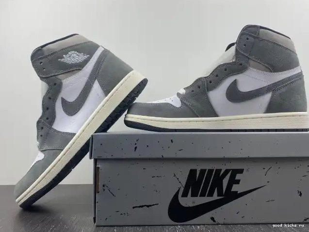 1 DZ5485-051 OG Retro High Washed Black Jordan 0420